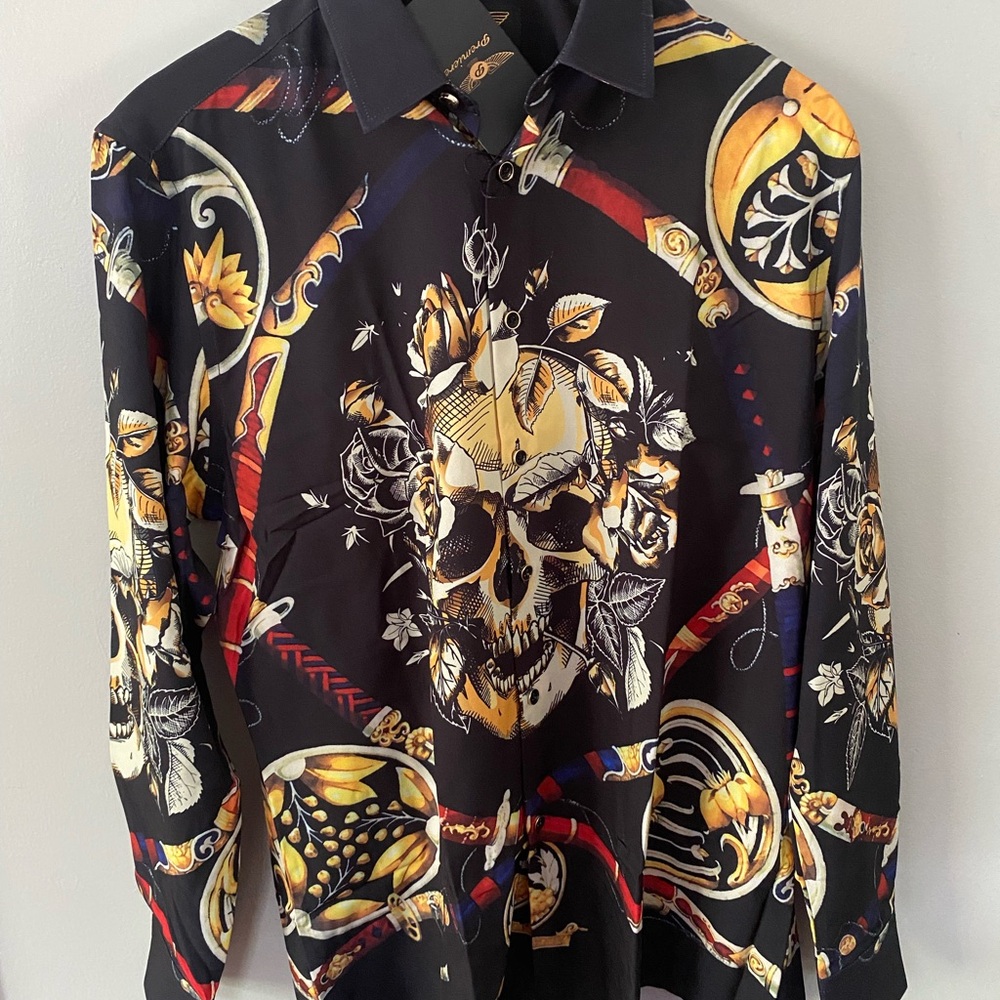 NWT Premiere Black and‎ Gold Skull Graphic Shirt MSRP$138
